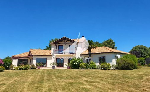 House in Sainte Marie, Pornic, France 1