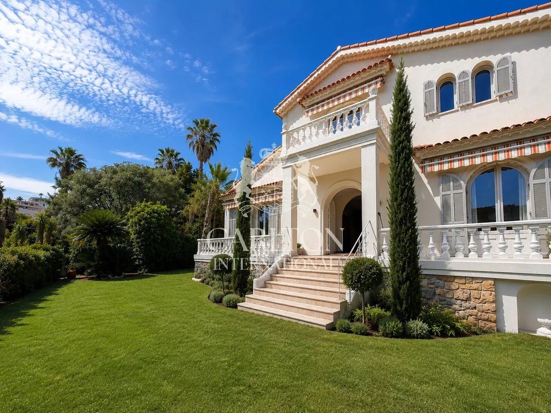 Villa in Cannes, Provence-Alpes-Côte d'Azur, France 1 - 18419570