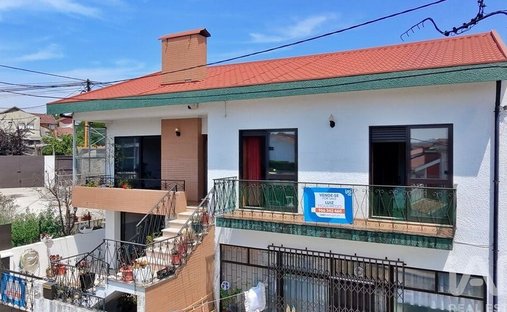 Townhouse in Milheiros, Porto District, Portugal 1