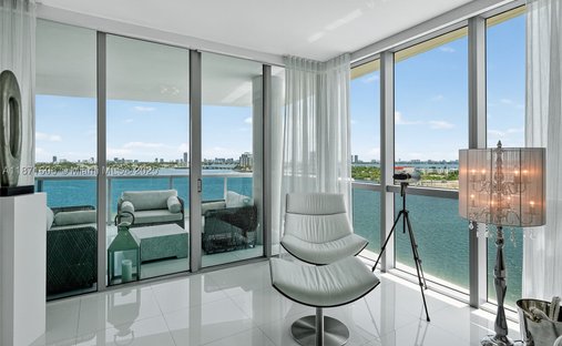 Condo in Miami Beach, Florida, United States 1