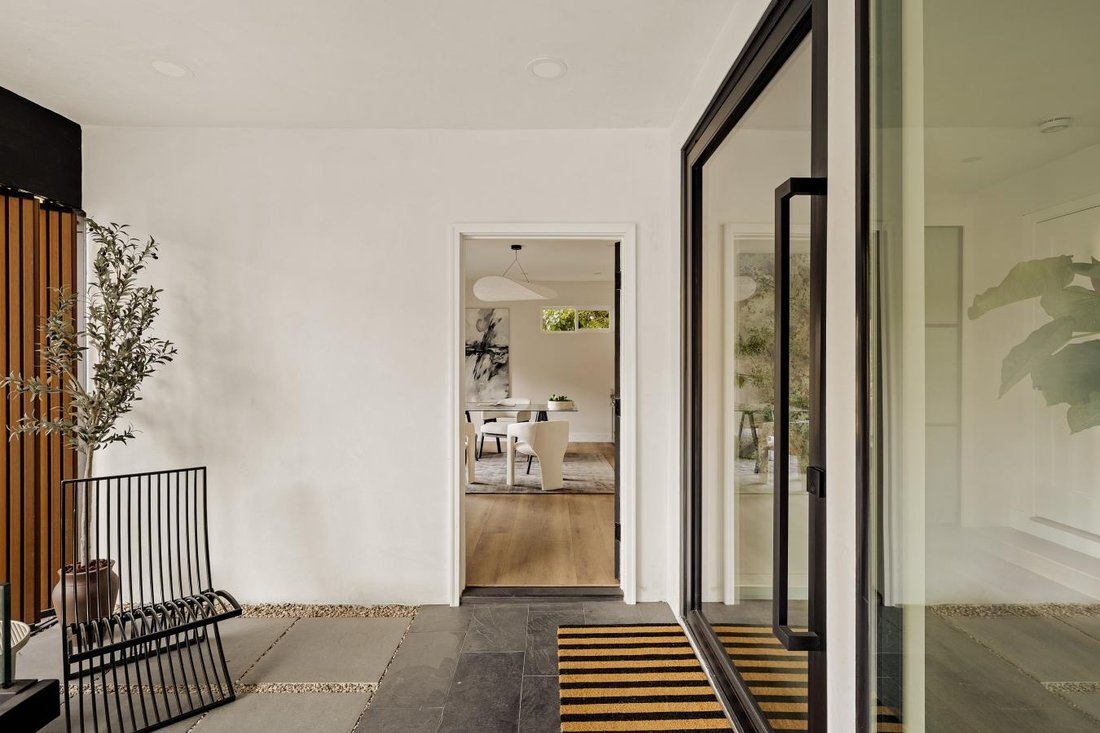 House in Los Angeles, California, United States 4 - 18419515