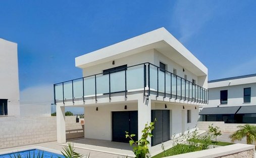 Villa in Santa Pola, Valencian Community, Spain 1