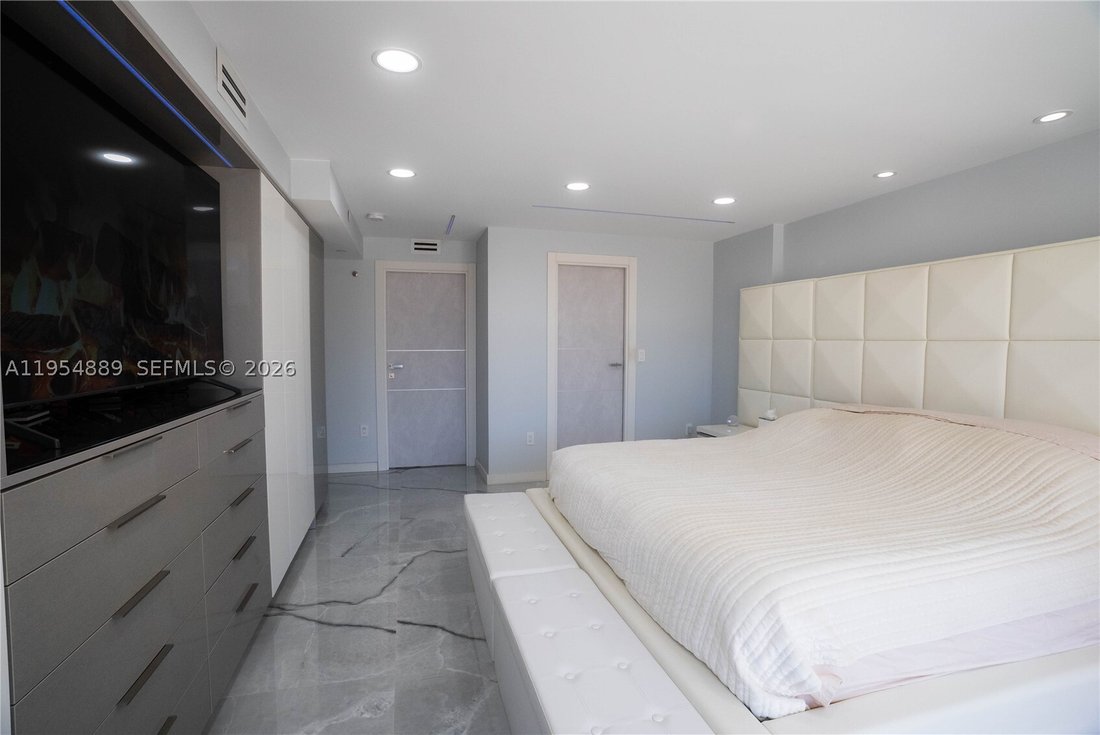 Condo in Sunny Isles Beach, Florida, United States 4 - 17202393