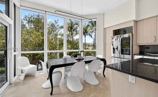 Condo in Sunny Isles Beach, Florida, United States 1