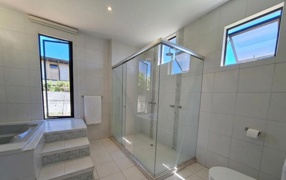 House in Quito, Pichincha, Ecuador 3 - 18063631