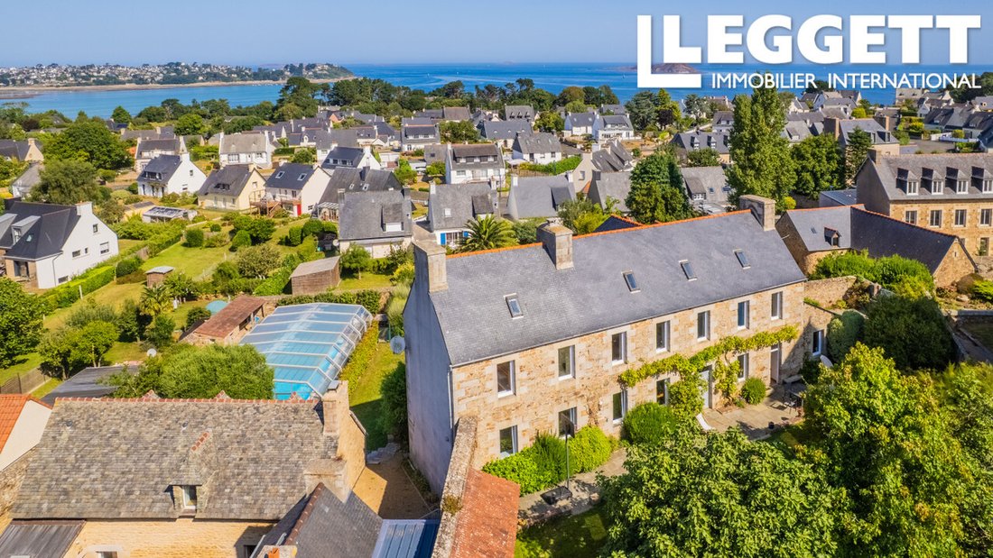 Villa in Sud Est, Perros-Guirec, France 1 - 15943053