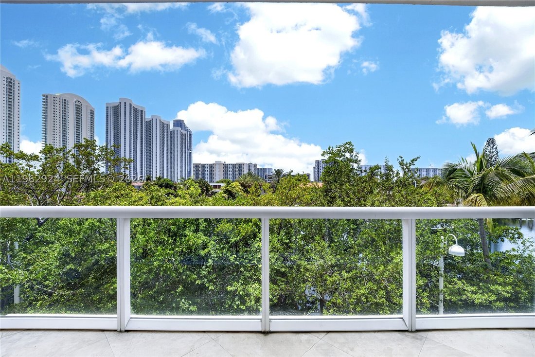 Condo in Sunny Isles Beach, Florida, United States 4 - 17142123