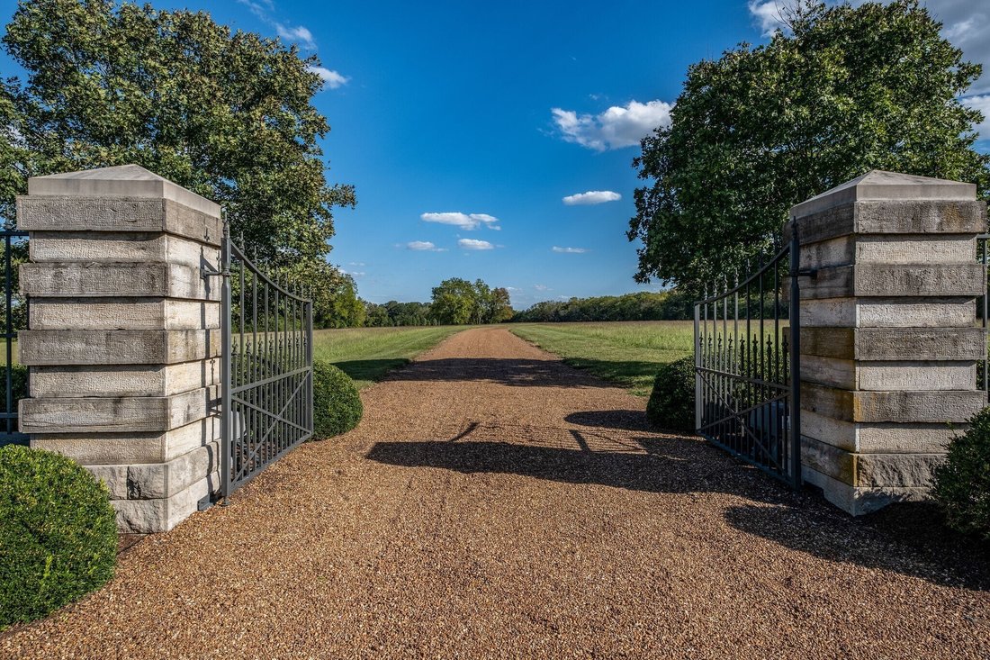 House in Franklin, Tennessee, United States 2 - 18419610