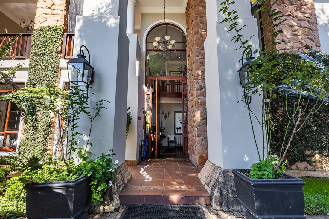 Haus in Waterkloof, Gauteng, Südafrika 2 - 18419551