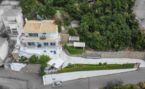 Villa in Verga Community, Peloponnese, Western Greece and the Ionian, Greece 1