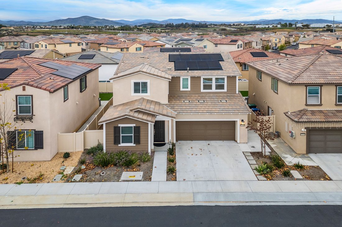 Murrieta, California, United States 1 - 18419704