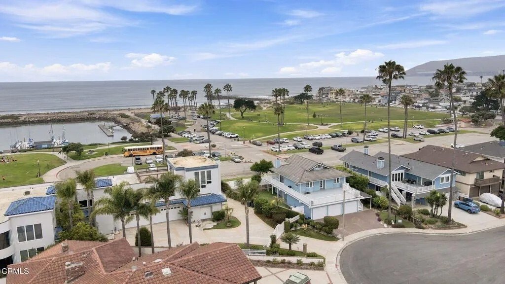 Ventura, California, United States 3 - 18419920