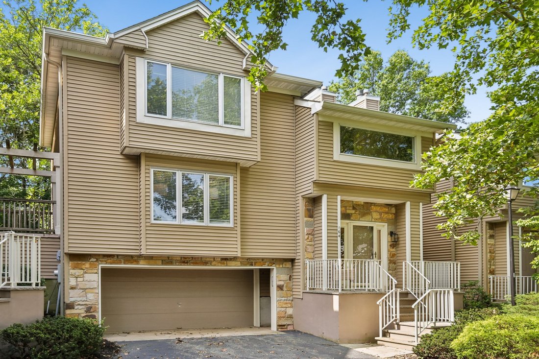 Condo in West Orange, New Jersey, United States 2 - 18419713