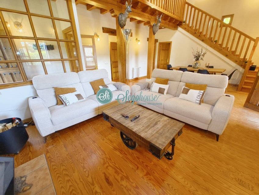 Chalet in Palazuelos de Eresma, Castile and Leon, Spain 2 - 18420253