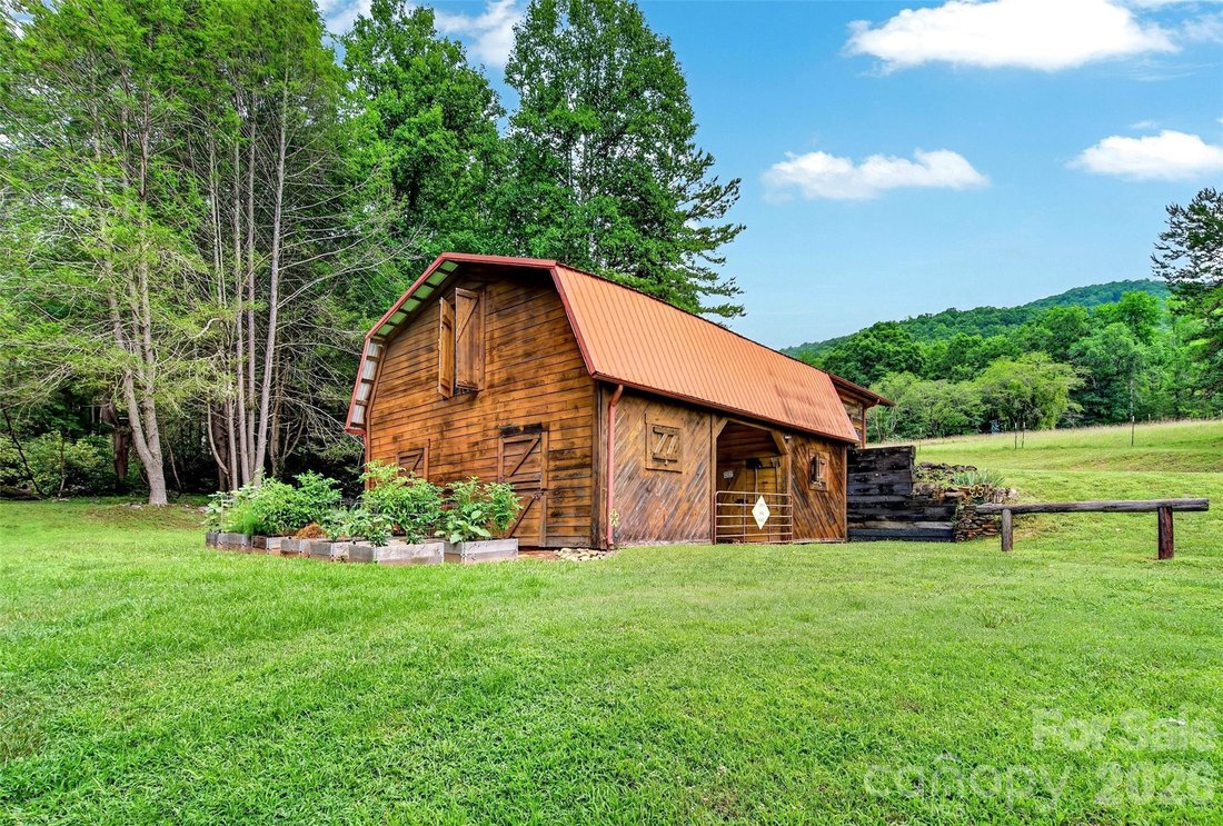 House in Marion, North Carolina, United States 3 - 18420213