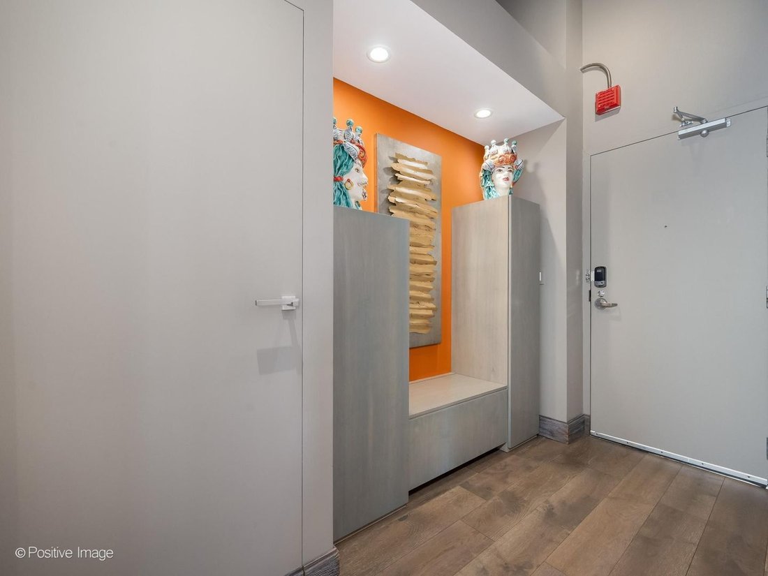 Condo in Chicago, Illinois, United States 2 - 18419775