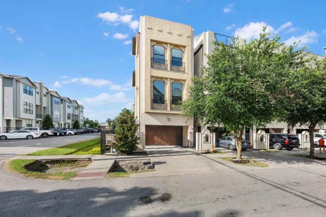 House in Houston, Texas, United States 1 - 18319379