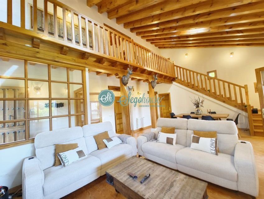 Chalet in Palazuelos de Eresma, Castile and Leon, Spain 1 - 18420253