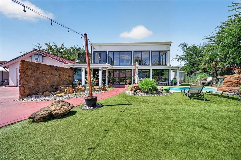 House in Haltom City, Texas, United States 2 - 18420145