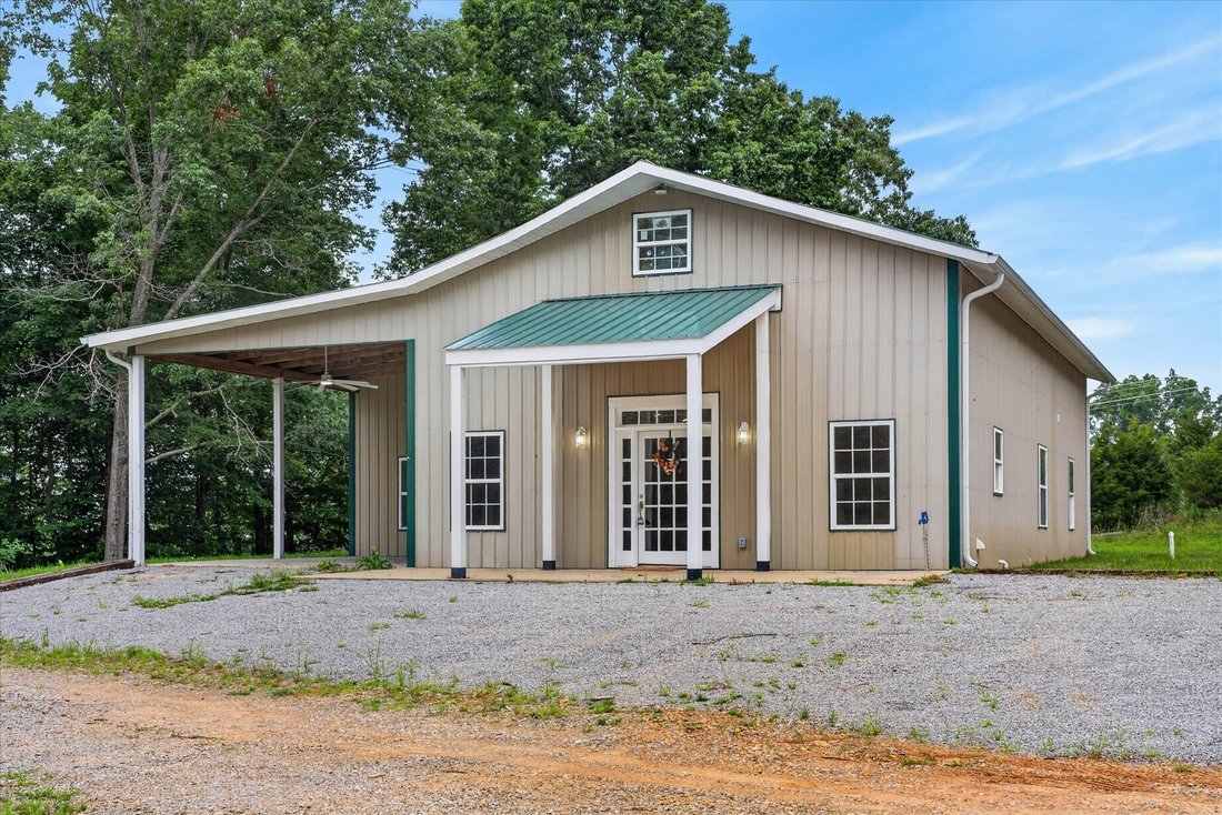 House in Vanleer, Tennessee, United States 3 - 18419660