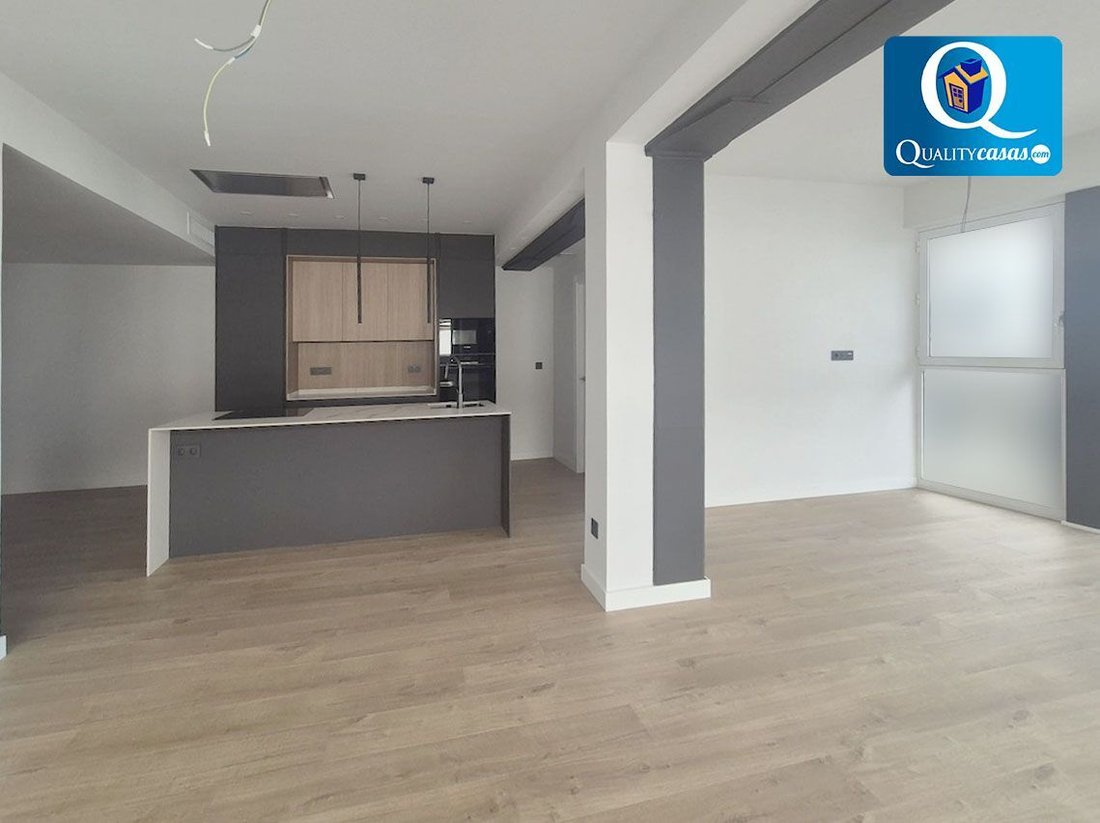 Apartment in Alicante, Valencian Community, Spain 2 - 18420285