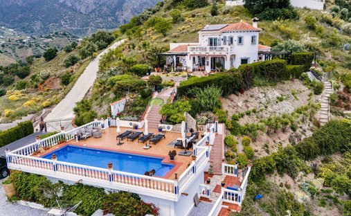 Country House in Canillas de Aceituno, Andalusia, Spain 1