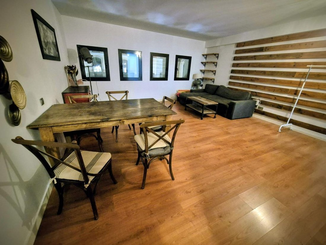 Apartment in Ciutat Vella, Barcelona, Spain 3 - 18420288