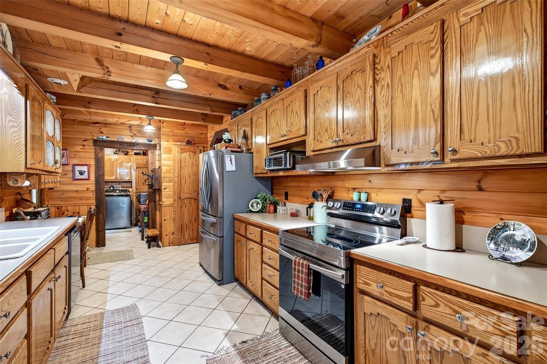 House in Marion, North Carolina, United States 5 - 18420213