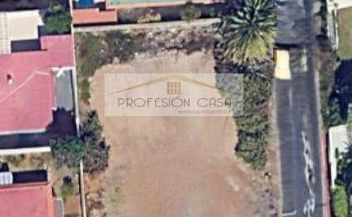 Land in Puerto de la Cruz, Canary Islands, Spain 1