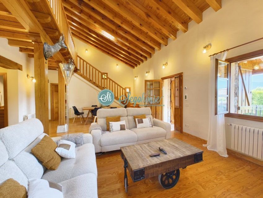 Chalet in Palazuelos de Eresma, Castile and Leon, Spain 3 - 18420253