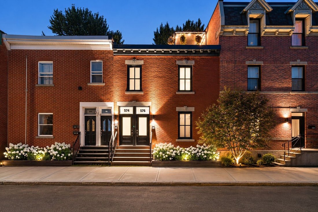 Apartment in Montréal, Quebec, Canada 1 - 18419720