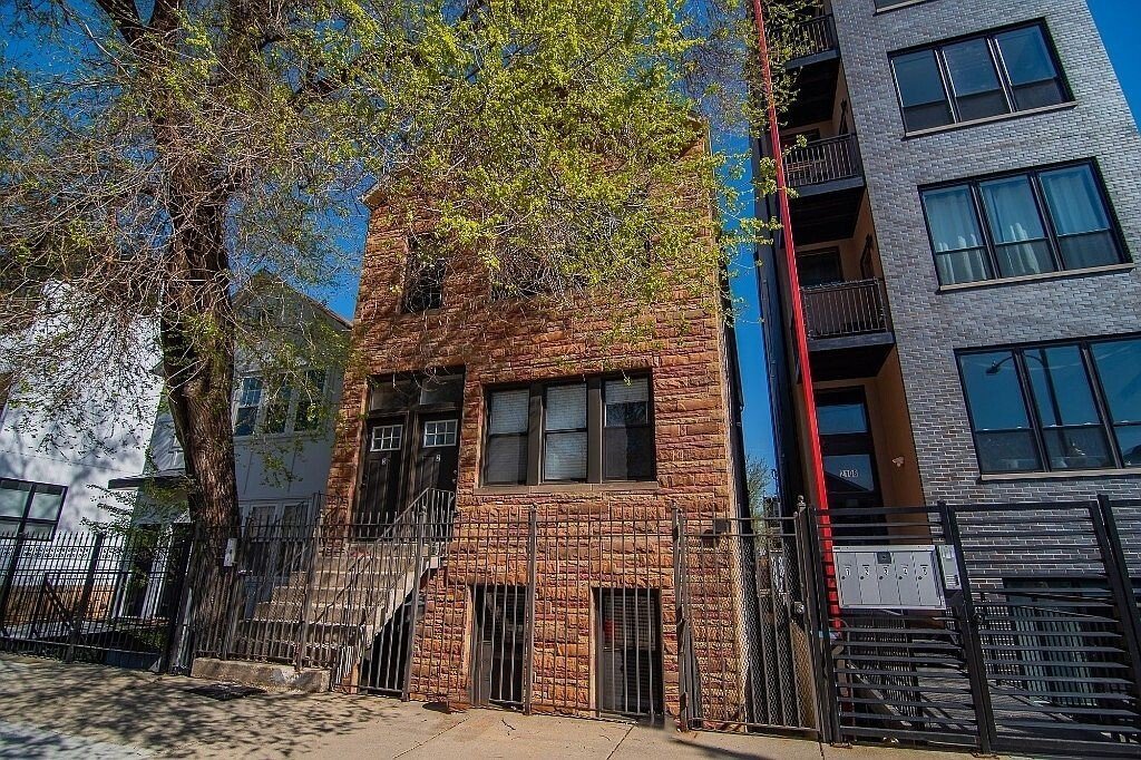 Chicago, Illinois, United States 1 - 18419807