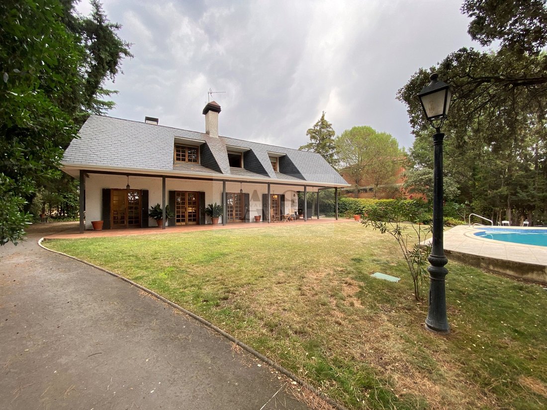 Chalet à Alpedrete, Communauté de Madrid, Espagne 4 - 18419841
