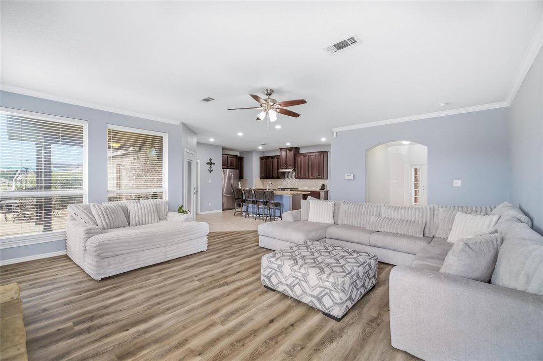 House in Hallettsville, Texas, United States 5 - 18420055