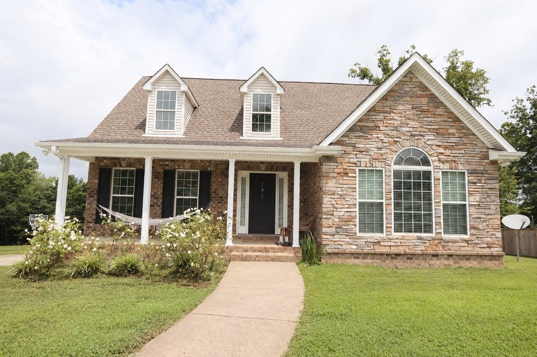 House in Bon Aqua, Tennessee, United States 2 - 18419643