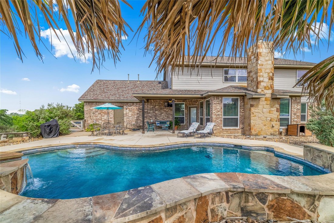 House in Hallettsville, Texas, United States 2 - 18420055