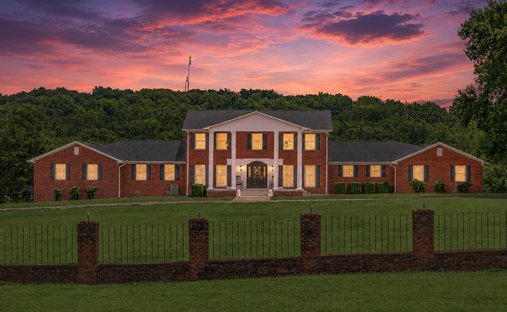 House in Fayetteville, Tennessee, United States 1