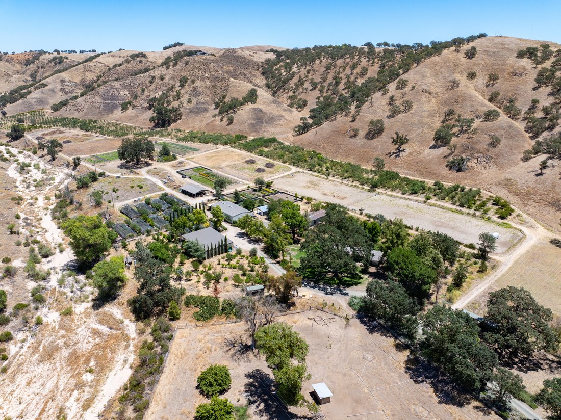 Paso Robles, California, United States 3 - 18420078