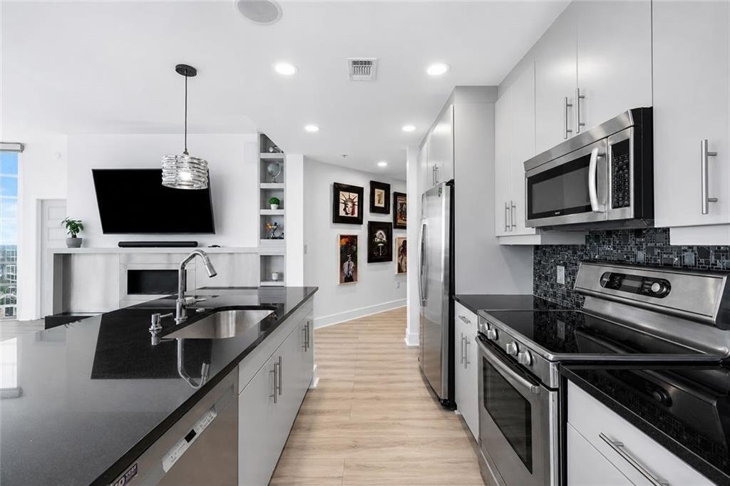 Condo in Atlanta, Georgia, United States 5 - 18419772