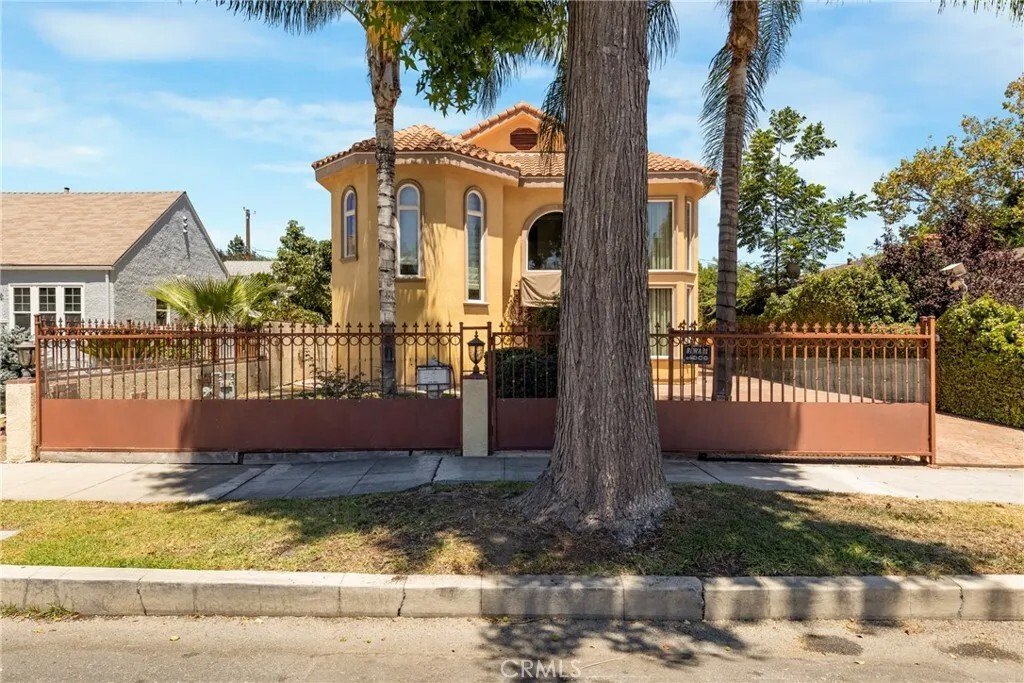 House in Burbank, California, United States 5 - 18419925
