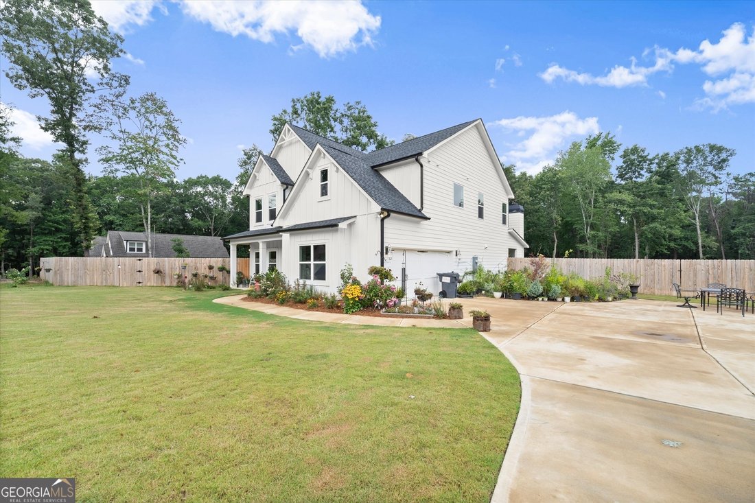 House in Gillsville, Georgia, United States 1 - 18264981