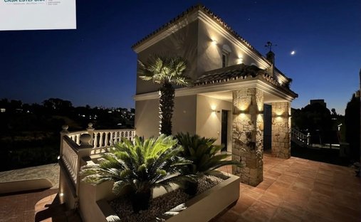 Villa a Estepona, Andalusia, Spagna 1