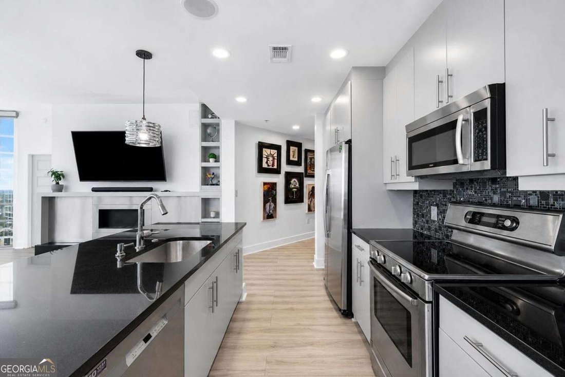 Condo in Atlanta, Georgia, United States 5 - 18419991