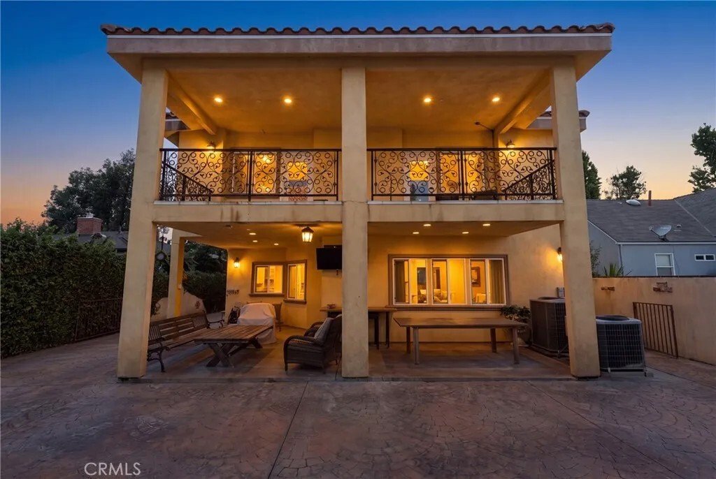 House in Burbank, California, United States 4 - 18419925
