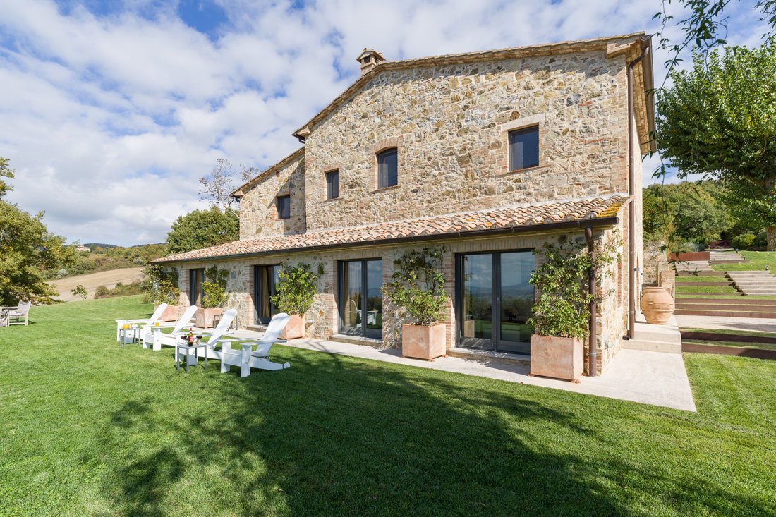 Villa in Sarteano, Tuscany, Italy 2 - 18420184