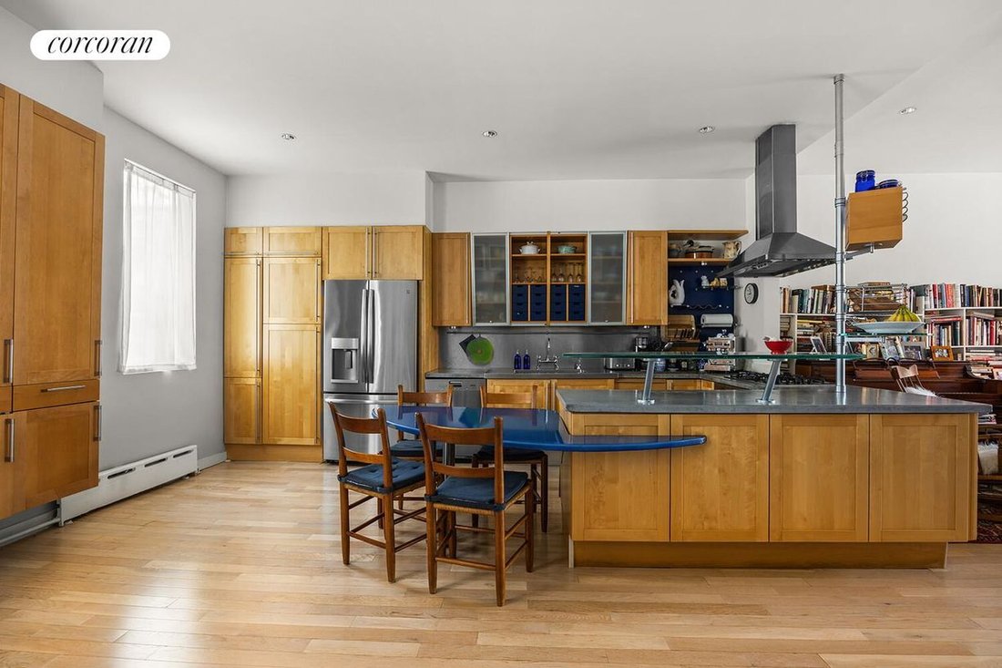 House in New York, New York, United States 5 - 16938794