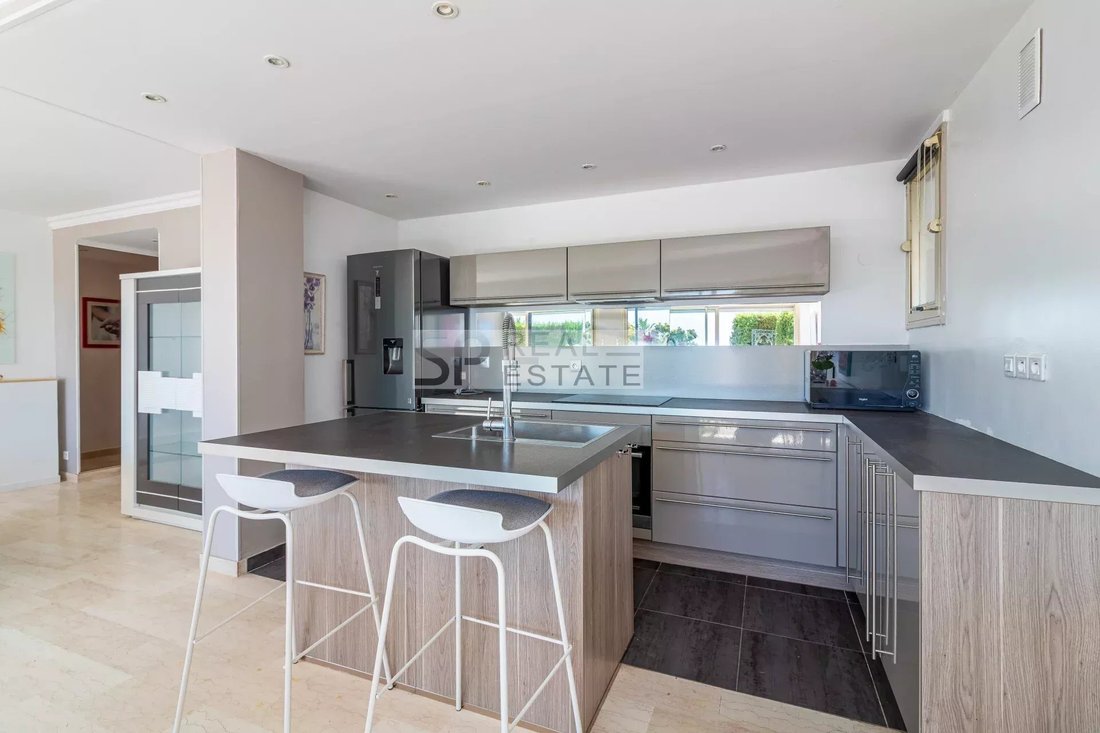 Apartment in La Californie, Cannes, France 4 - 18421330