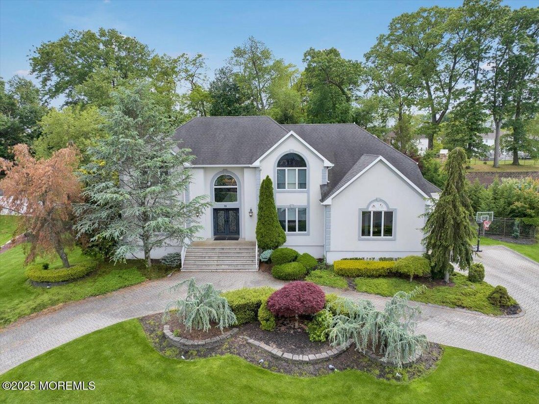House in Marlboro Township, New Jersey, United States 2 - 18420691