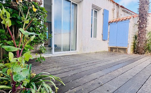 Villa in Sud Est, Ile d'Yeu, France 1