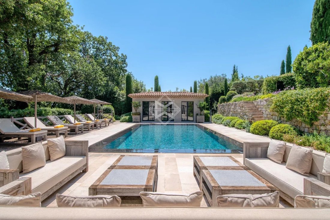 Villa in Mougins, Provence-Alpes-Côte d'Azur, France 2 - 18421256